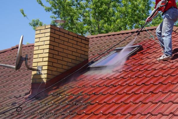 Before: Before and after roof cleaning on South Hill, Bellingham